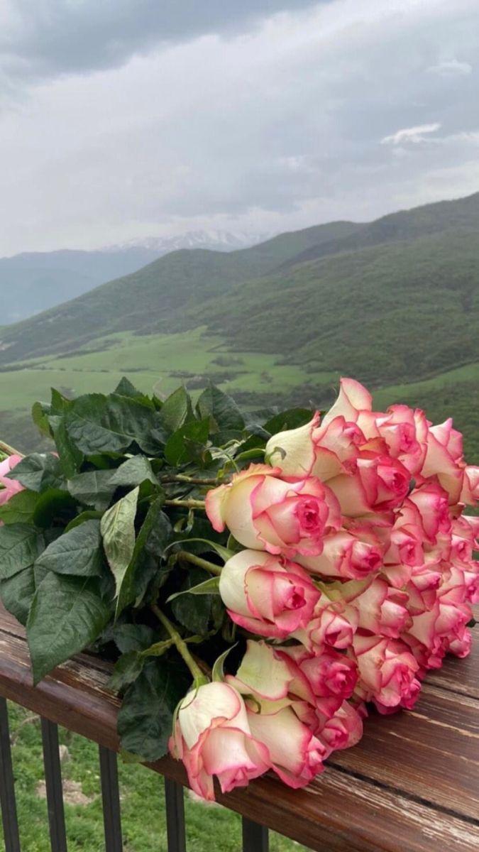 Modern Life Growth workshop space where corporate flower arrangements are designed and prepared for business delivery